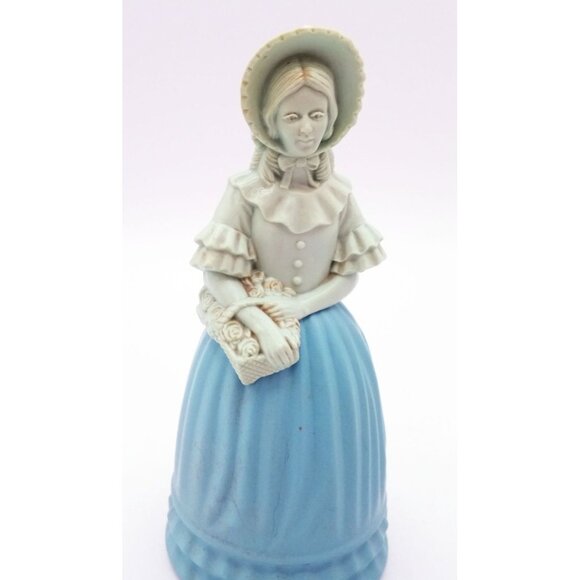 Avon Victorian Fashion Figurine Field Flowers Cologne Bottle 1970s Vintage 5.75 - Picture 3 of 13